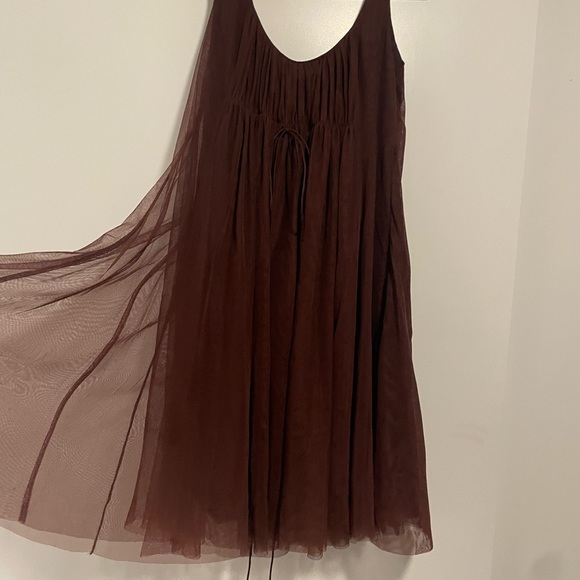 🤎 Moulinette Soeurs Flowing Layered Dress with Front Tie & Fitted Scrunch Back - Picture 5 of 5